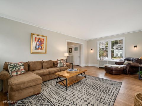 Tiny photo for 802 Clinton Place, Evanston, IL 60201 (MLS # 12583376)