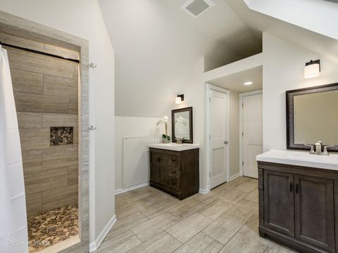 Tiny photo for 802 Clinton Place, Evanston, IL 60201 (MLS # 12583376)