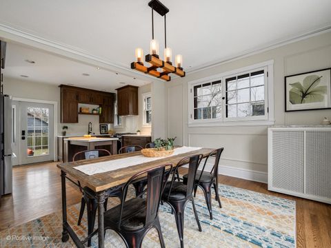 Tiny photo for 802 Clinton Place, Evanston, IL 60201 (MLS # 12583376)