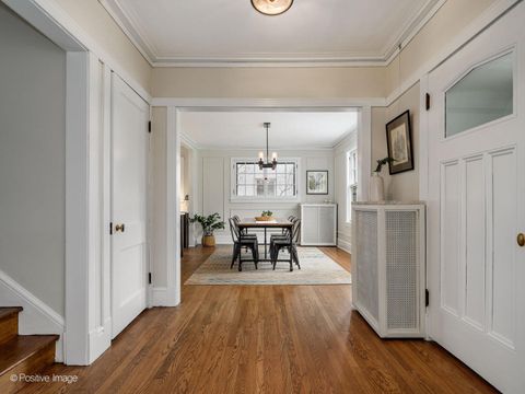 Tiny photo for 802 Clinton Place, Evanston, IL 60201 (MLS # 12583376)