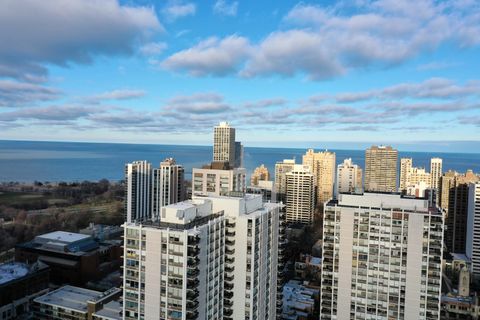 1455 N Sandburg Terrace 1105 Chicago IL 60610