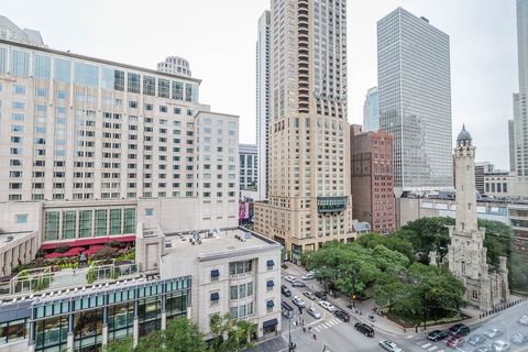 Tiny photo for 777 N MICHIGAN Avenue #1307, Chicago, IL 60611 (MLS # 12512130)