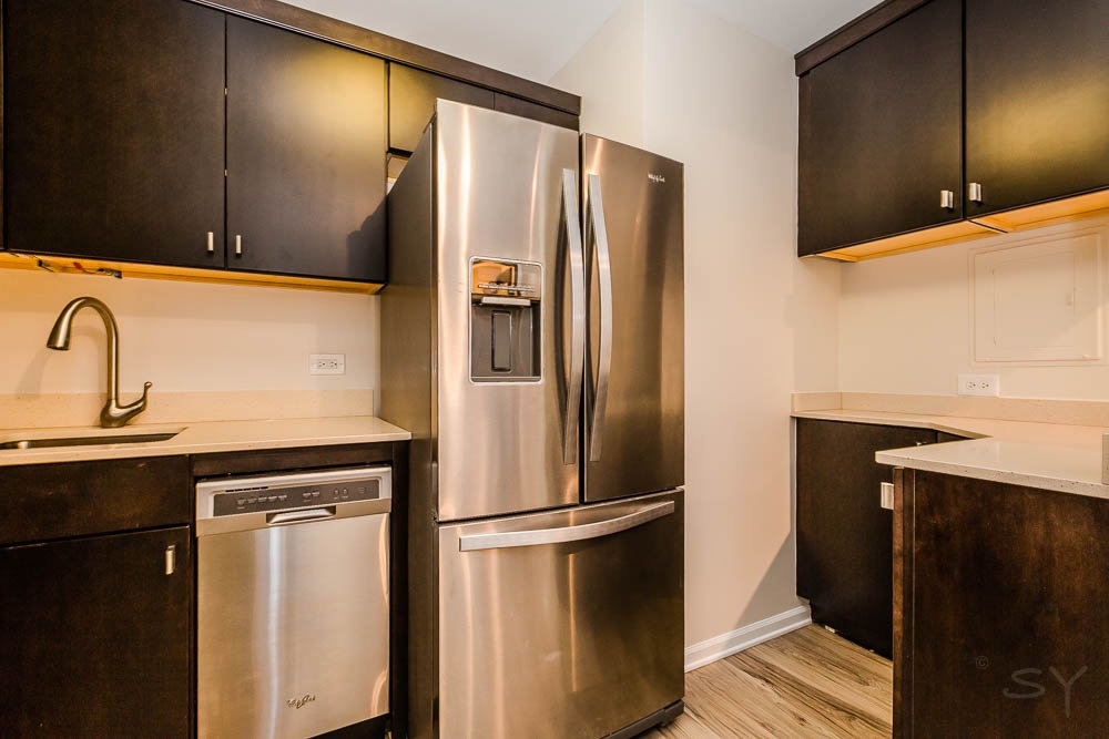 777 N MICHIGAN Avenue 1307