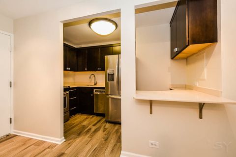 Tiny photo for 777 N MICHIGAN Avenue #1307, Chicago, IL 60611 (MLS # 12512130)