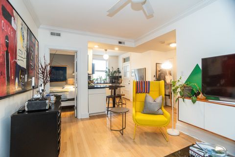 Tiny photo for 1704 W Catalpa Avenue #2W, Chicago, IL 60640 (MLS # 12511462)