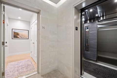 Tiny photo for 550 N Ogden Avenue #4N, Chicago, IL 60642 (MLS # 12620752)