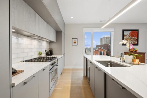 Tiny photo for 550 N Ogden Avenue #4N, Chicago, IL 60642 (MLS # 12620752)