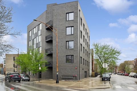 Tiny photo for 550 N Ogden Avenue #4N, Chicago, IL 60642 (MLS # 12620752)