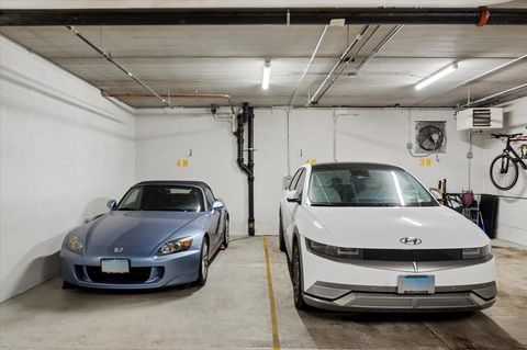 Tiny photo for 550 N Ogden Avenue #4N, Chicago, IL 60642 (MLS # 12620752)