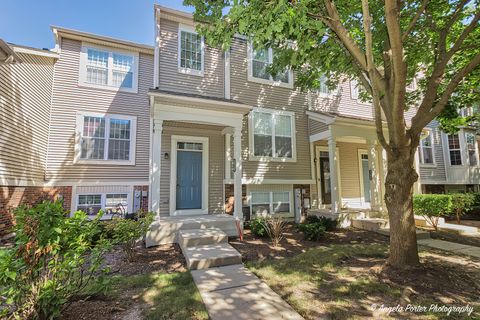 A home in Lakemoor