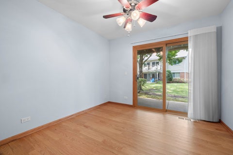 Tiny photo for 1602 BRITTANY Court #D1, Wheeling, IL 60090 (MLS # 12758142)