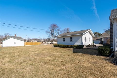 Tiny photo for 507 E Cemetery Street, Chenoa, IL 61726 (MLS # 12574350)