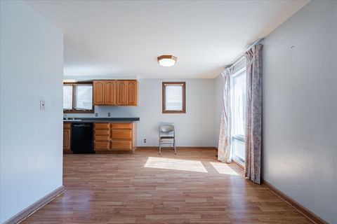 Tiny photo for 507 E Cemetery Street, Chenoa, IL 61726 (MLS # 12574350)