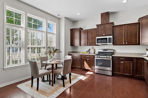 Tiny photo for 2682 Avondale Circle, Naperville, IL 60564 (MLS # 12632806)