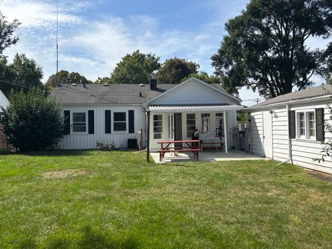 Tiny photo for 9 S Midland Avenue S, Mundelein, IL 60060 (MLS # 12467727)