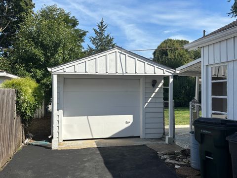 Tiny photo for 9 S Midland Avenue S, Mundelein, IL 60060 (MLS # 12467727)