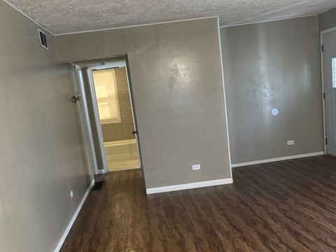 Tiny photo for 9 S Midland Avenue S, Mundelein, IL 60060 (MLS # 12467727)