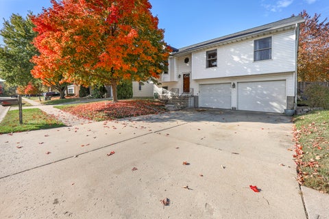 Photo of 1906 13th Street, Silvis, IL 61282 (MLS # 12791271)