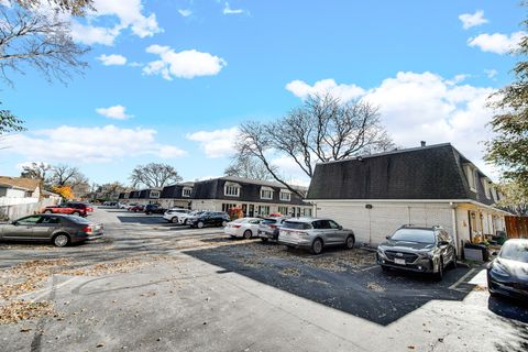 Tiny photo for 2150 W 111th Street #B, Chicago, IL 60643 (MLS # 12518961)