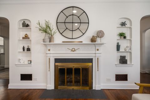 Tiny photo for 6529 N Ponchartrain Boulevard, Chicago, IL 60646 (MLS # 12572212)