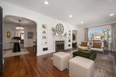 Tiny photo for 6529 N Ponchartrain Boulevard, Chicago, IL 60646 (MLS # 12572212)