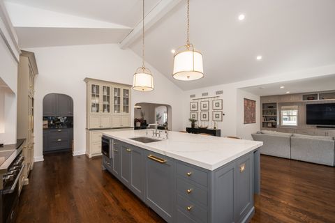 Tiny photo for 6529 N Ponchartrain Boulevard, Chicago, IL 60646 (MLS # 12572212)