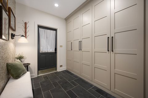 Tiny photo for 6529 N Ponchartrain Boulevard, Chicago, IL 60646 (MLS # 12572212)