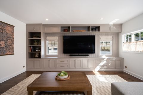 Tiny photo for 6529 N Ponchartrain Boulevard, Chicago, IL 60646 (MLS # 12572212)