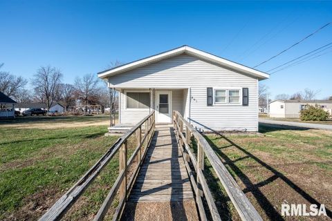 Tiny photo for 803 S Cockrum Street, Sesser, IL 62884 (MLS # QC4269969)