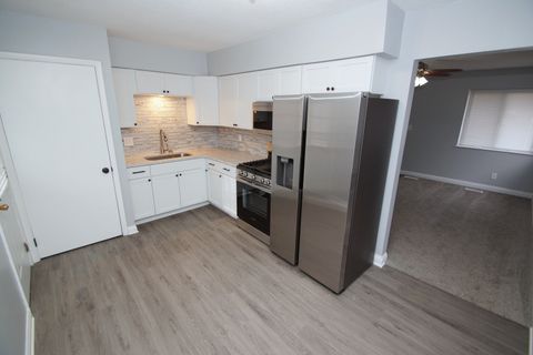 Tiny photo for 2419 W 58th Street, Davenport, IA 52806 (MLS # 12546643)