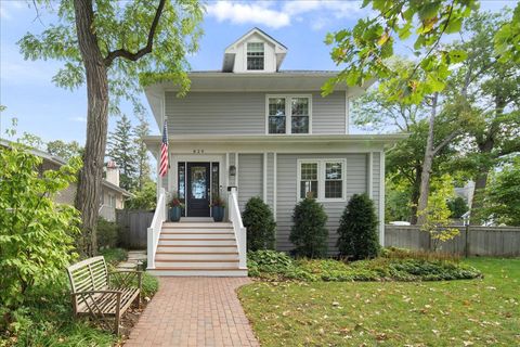 Photo of 829 Greenwood Avenue, Glencoe, IL 60022 (MLS # 12488512)