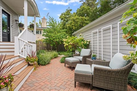 Tiny photo for 829 Greenwood Avenue, Glencoe, IL 60022 (MLS # 12488512)
