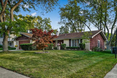Photo of 1355 Blair Lane, Hoffman Estates, IL 60169 (MLS # 12479151)