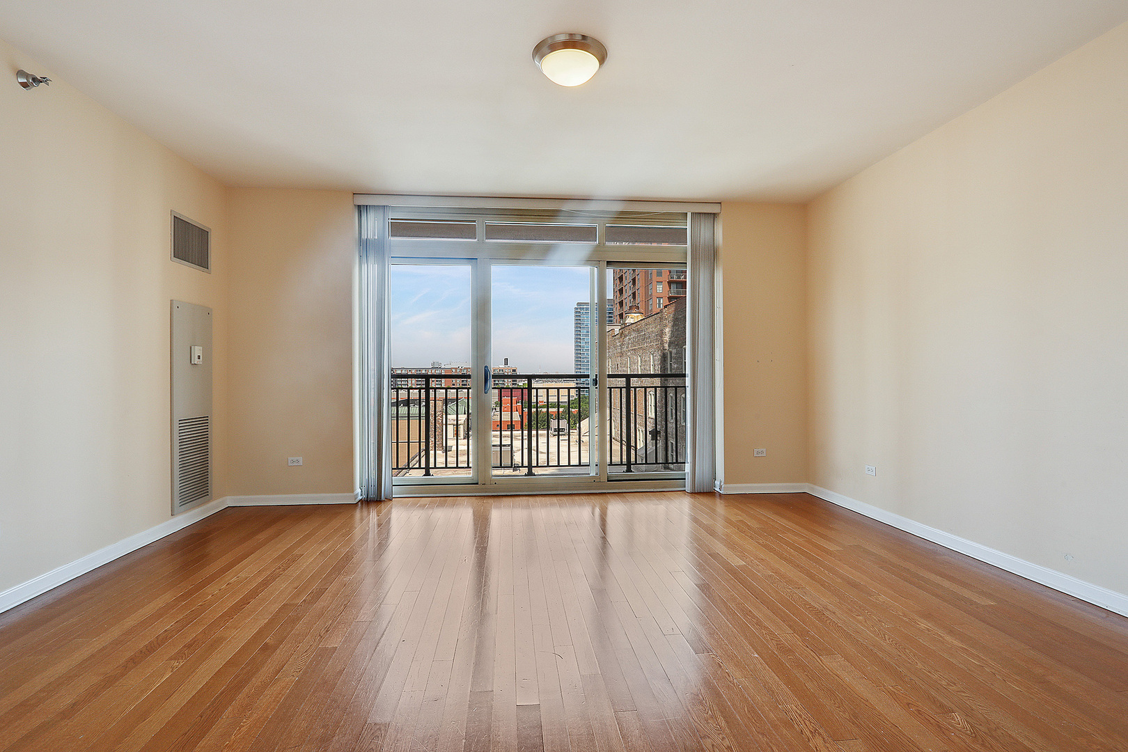 1111 S WABASH Avenue 1109