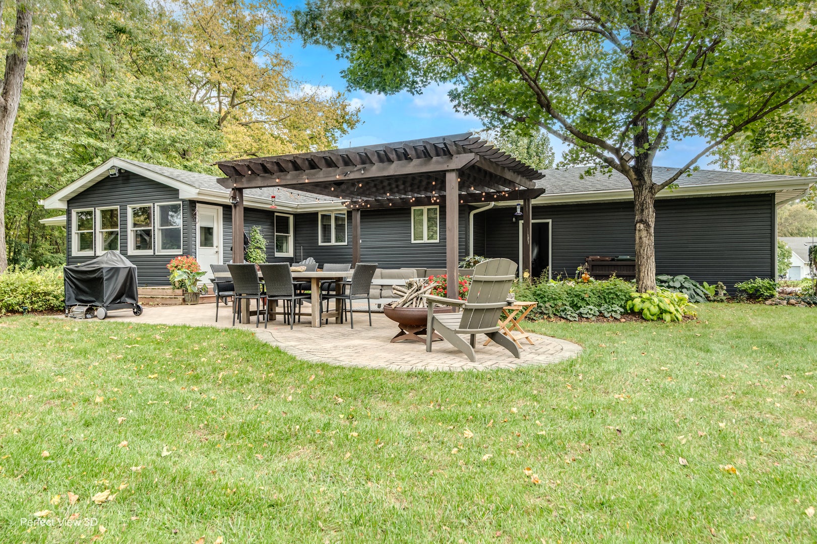3895 N CHAMLIN Drive