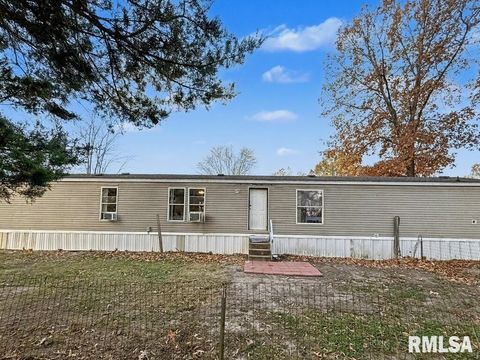 Tiny photo for 200 MADISON Street, Carterville, IL 62918 (MLS # QC4269376)