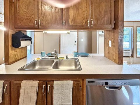 Tiny photo for 200 MADISON Street, Carterville, IL 62918 (MLS # QC4269376)