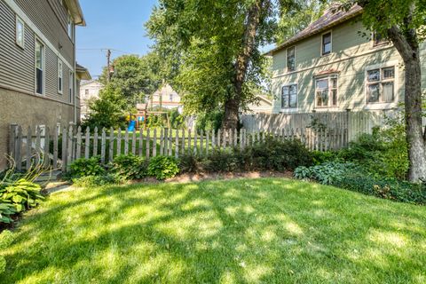 1169 S Taylor Avenue Oak Park IL 60304