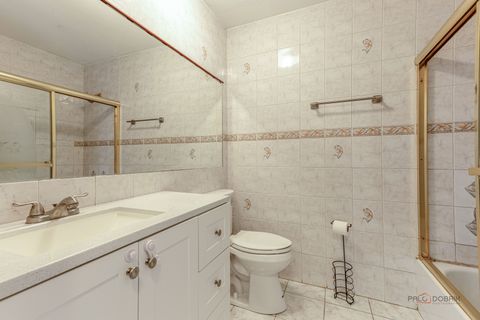 Tiny photo for 356 Redwing Drive, Deerfield, IL 60015 (MLS # 12594636)