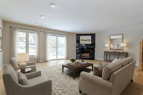 Tiny photo for 356 Redwing Drive, Deerfield, IL 60015 (MLS # 12594636)