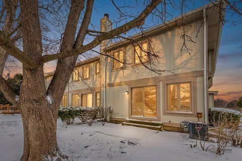 Tiny photo for 356 Redwing Drive, Deerfield, IL 60015 (MLS # 12594636)