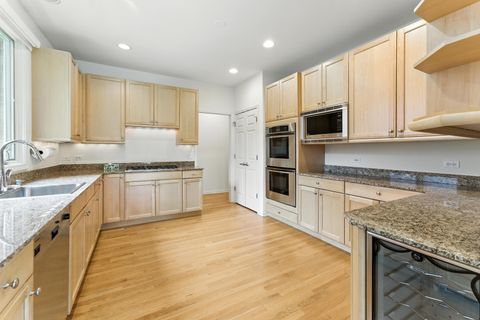 Tiny photo for 2471 Augusta Way, Highland Park, IL 60035 (MLS # 12500395)