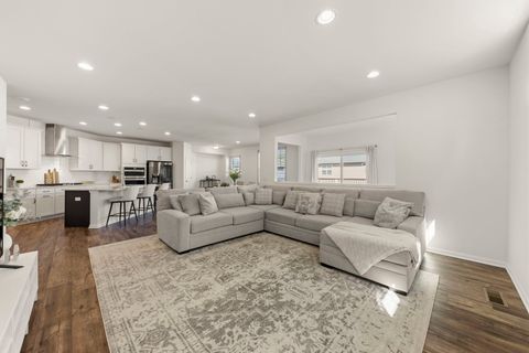 Tiny photo for 2534 Leander Court, Woodridge, IL 60517 (MLS # 12595441)