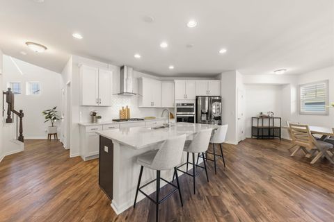 Tiny photo for 2534 Leander Court, Woodridge, IL 60517 (MLS # 12595441)