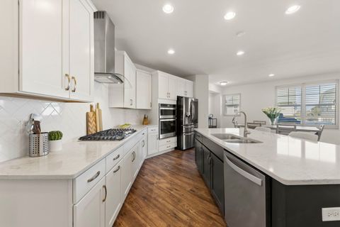 Tiny photo for 2534 Leander Court, Woodridge, IL 60517 (MLS # 12595441)