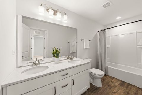 Tiny photo for 2534 Leander Court, Woodridge, IL 60517 (MLS # 12595441)