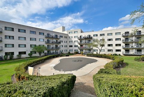 Tiny photo for 6700 S Brainard Avenue #110, Countryside, IL 60525 (MLS # 12594033)