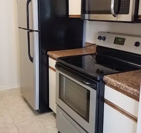 Tiny photo for 75 Kristin Circle #315, Schaumburg, IL 60195 (MLS # 12493673)