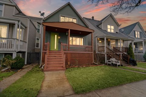 2850 W Henderson Street 1 Chicago IL 60618