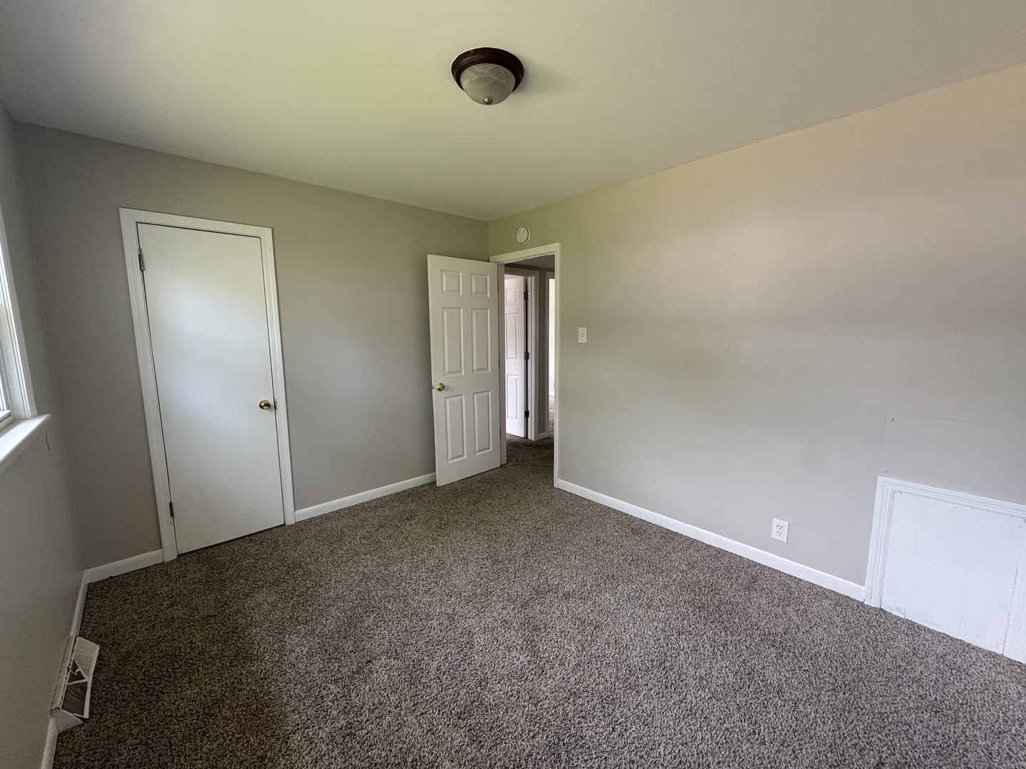 11709 S Kedzie Avenue